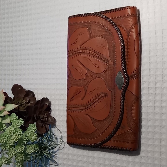 Handcrafted Hand Tooled Leather Clutch Chestnut Brown Tropical Leaf Design - Picture 1 of 13